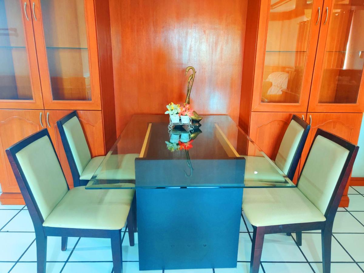 Thong Paeka Hotel Prasat Esterno foto