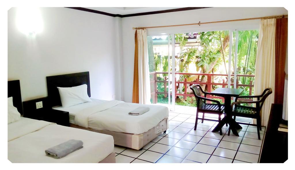 Thong Paeka Hotel Prasat Camera foto